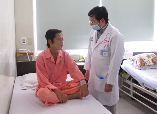 Người bệnh đang dần trở thành khách hàng đặc biệt ảnh 1