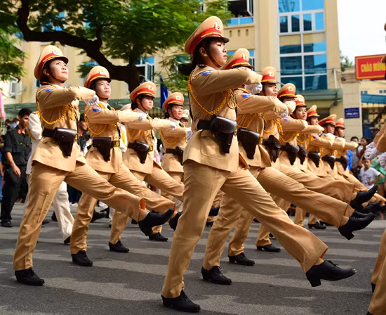 Những "bóng hồng" kiêu hãnh trong đoàn quân diễu binh ảnh 8