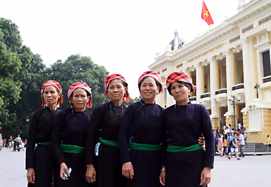 Hàng vạn người dân náo nức mừng ngày hội lớn ảnh 5