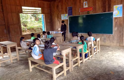 Nhọc nhằn “gieo chữ” ở vùng cao Quảng Nam ảnh 2