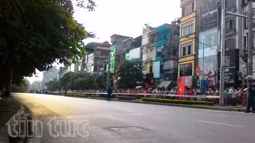 Hàng vạn người dân náo nức mừng ngày hội lớn ảnh 9
