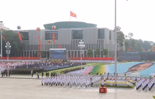 Báo chí Lào đưa đậm nét về lễ kỷ niệm lớn của Việt Nam ảnh 1