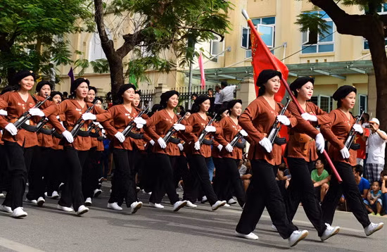 Những "bóng hồng" kiêu hãnh trong đoàn quân diễu binh ảnh 7