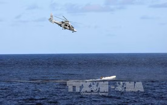 NATO kết thúc chiến dịch chống cướp biển ngoài khơi Somalia ảnh 1