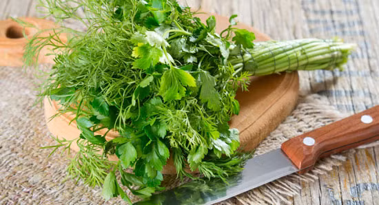 Tìm thấy thuốc chữa ung thư trong rau mùi tây và thì là ảnh 1