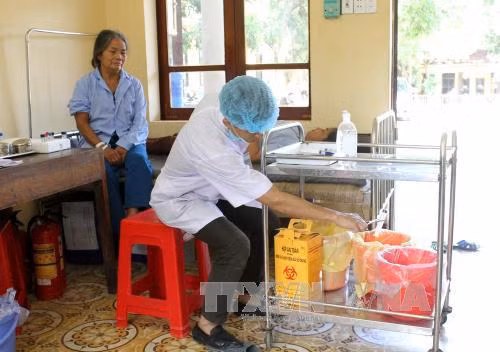 "Đau đầu" với rác thải y tế ảnh 3