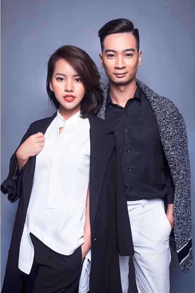 Slim V cười rạng rỡ bên bạn gái, nghệ sĩ sáo Huyền Trang ảnh 2