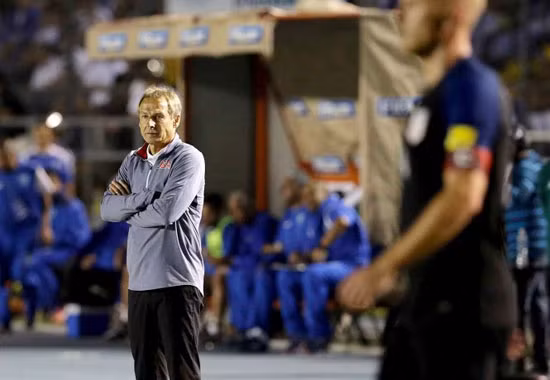 HLV Klinsmann bị sa thải ảnh 1