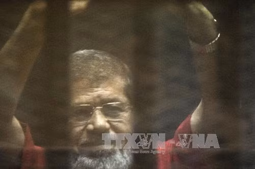 Ai Cập hủy bản án tù chung thân với cựu Tổng thống Morsi ảnh 1