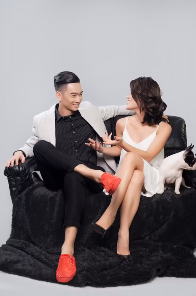 Slim V cười rạng rỡ bên bạn gái, nghệ sĩ sáo Huyền Trang ảnh 4
