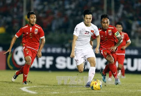 AFF CUP 2016: Tuyển Việt Nam cân nhắc nhân sự trận gặp Malaysia ảnh 1