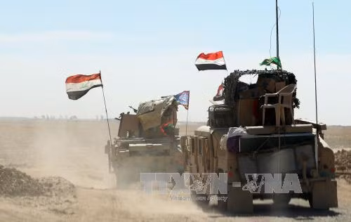 IS sử dụng máy bay không người lái tấn công quân đội Iraq ở Mosul ảnh 1