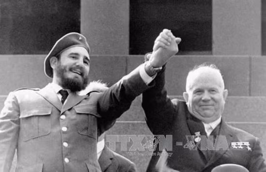 Fidel Castro - một huyền thoại sống ảnh 1
