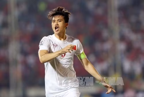 Công Vinh sắp vượt Neymar và Van Persie ảnh 1