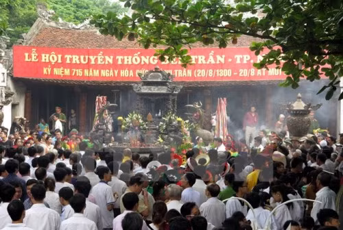Phát huy giá trị khu di tích đền Trần Nam Định ảnh 1