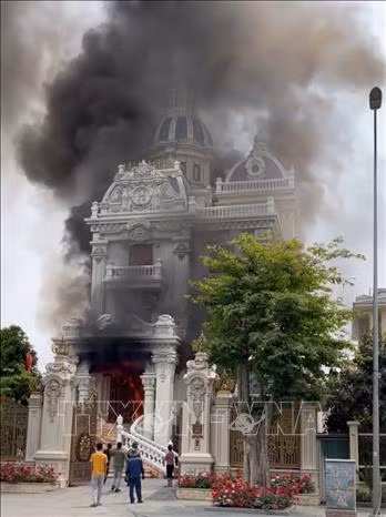 Chú thích ảnh