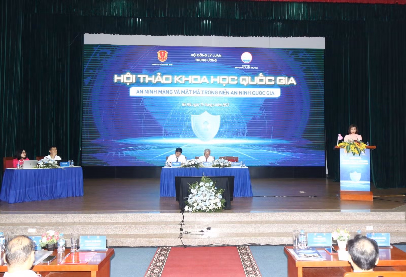 Chú thích ảnh