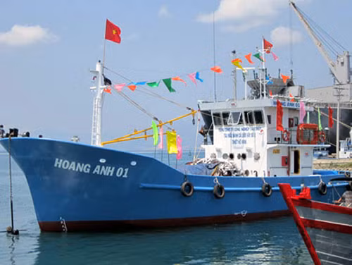 Ngư dân tin tưởng hiệu quả chương trình hỗ trợ đóng tàu vỏ sắt ảnh 1