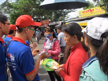 Hàng chục ngàn suất cơm miễn phí cho thí sinh, phụ huynh ảnh 3