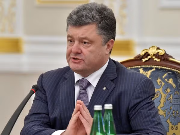 Tổng thống Ukraine hứa sẽ đơn phương ngừng bắn ảnh 1
