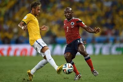 Điểm tựa hàng thủ đưa Brazil đi tiếp ảnh 1