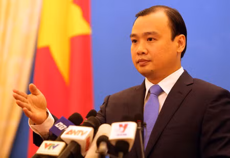 Xác minh thông tin máy bay Mỹ bay trên giàn khoan ảnh 1