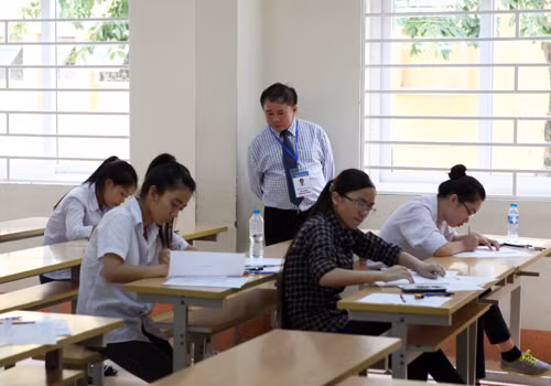 Hết sức lưu ý thiết bị công nghệ cao trong kỳ thi ảnh 1