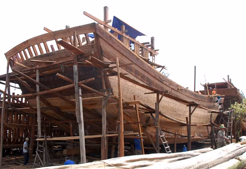 Nâng cao mức sống cho người dân ven biển ảnh 1