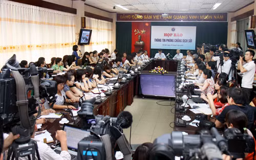 Hà Nội triển khai biện pháp khẩn cấp khống chế sởi ảnh 1