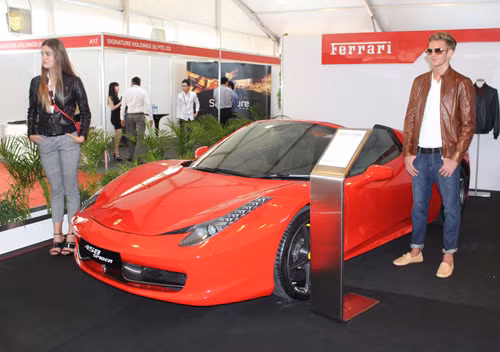 Đã mắt ngắm du thuyền và xe siêu sang ở Singapore ảnh 8
