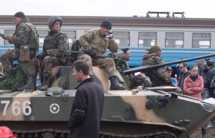 Bộ Quốc phòng Ukraine mất khả năng kiểm soát miền Đông? ảnh 1