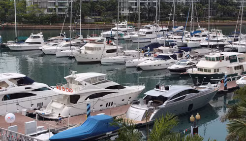 Đã mắt ngắm du thuyền và xe siêu sang ở Singapore ảnh 3
