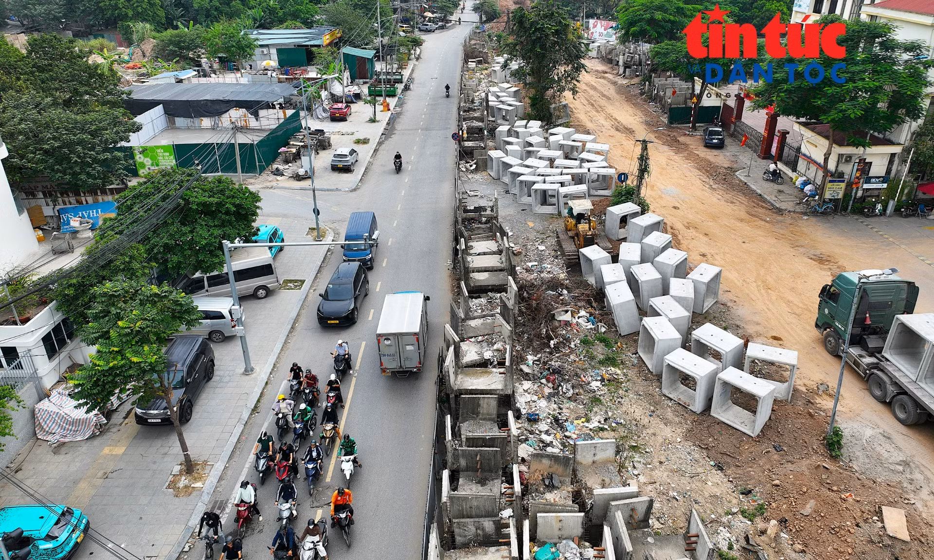 Dự án 828m đường nối Đỗ Đức Dục - Mễ Trì thi công dang dở gần 10 năm