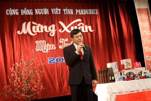 Cộng đồng người Việt hân hoan đón Xuân Mậu Tuất 2018 ảnh 1