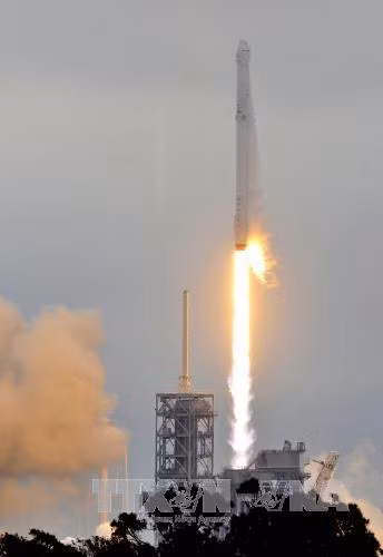 SpaceX phóng thành công tên lửa mạnh nhất thế giới ảnh 1