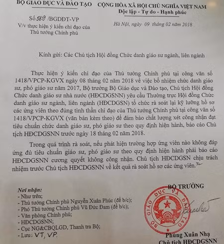 Bộ trưởng Bộ Giáo dục & Đào tạo chỉ đạo gấp việc rà soát chất lượng GS, PGS ảnh 1