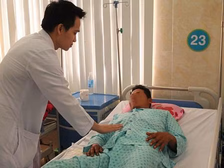 Chủ quan khi dùng máy sục, nhiều nạn nhân bị tổn thương nặng 'của quý' ảnh 1