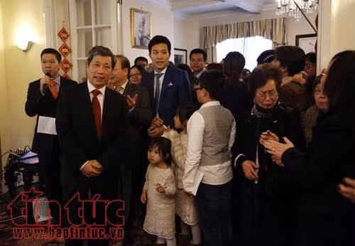 Người Việt tại Anh, Canada và Mỹ vui đón Tết Mậu Tuất 2018 ảnh 2