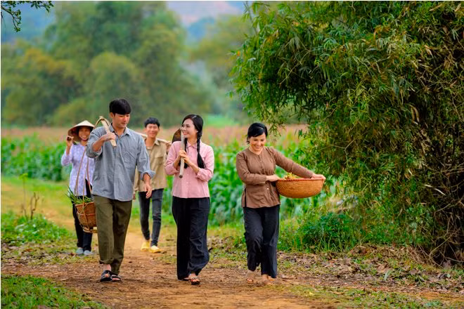 'Em bé Hà Nội' Lan Hương lần đầu đóng MV ca nhạc vì Lương Nguyệt Anh ảnh 1