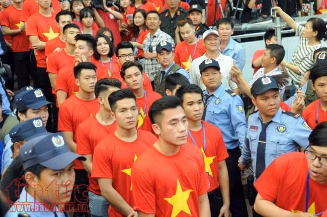 Người hâm mộ thất vọng vì không xin được chữ ký tuyển thủ U23 Việt Nam ảnh 5