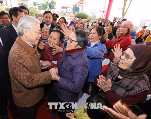 Tổng Bí thư Nguyễn Phú Trọng dâng hương tưởng niệm đồng chí Nguyễn Đức Cảnh ảnh 2