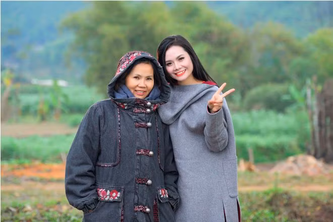'Em bé Hà Nội' Lan Hương lần đầu đóng MV ca nhạc vì Lương Nguyệt Anh ảnh 2