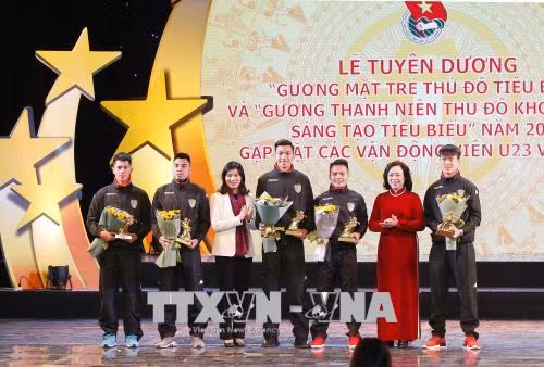 Tuyên dương 10 gương mặt trẻ Thủ đô tiêu biểu 2017 ảnh 2