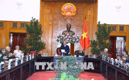 Thủ tướng gặp mặt Ban liên lạc Hội Truyền thống Chiến sĩ Điện Biên Phủ ảnh 1