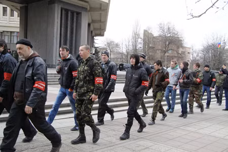 Tòa án Hiến pháp Ukraine vô hiệu hóa cuộc trưng cầu dân ý của Crimea ảnh 1