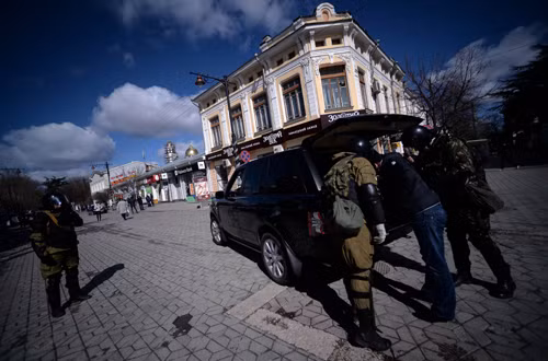 Crimea thành lập ngân hàng trung ương ảnh 1