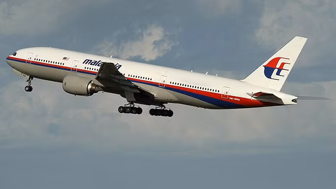 Máy bay Malaysia bị nghi phát nổ trên không ảnh 1