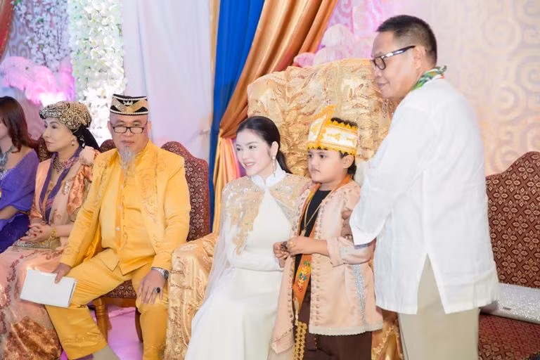 Lễ sắc phong công chúa châu Á bộ tộc Mindanao của Lý Nhã Kỳ ảnh 9