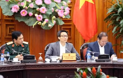 Phó Thủ tướng Vũ Đức Đam họp Ủy ban Quốc gia về ứng dụng công nghệ thông tin ảnh 1