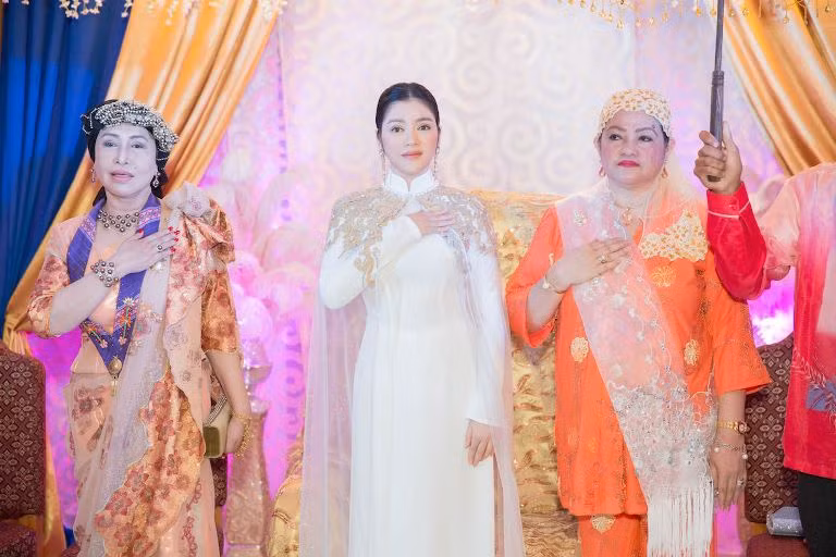 Lễ sắc phong công chúa châu Á bộ tộc Mindanao của Lý Nhã Kỳ ảnh 6
